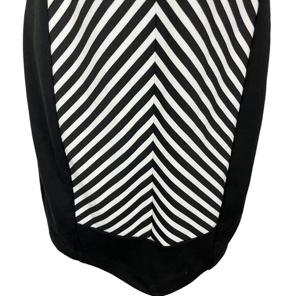 CALVIN KLEIN Black White Striped Herringbone Sleeveless Stretch Knit Dress sz 4 - Picture 4 of 15